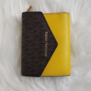 Michael Kors Mini Wallet